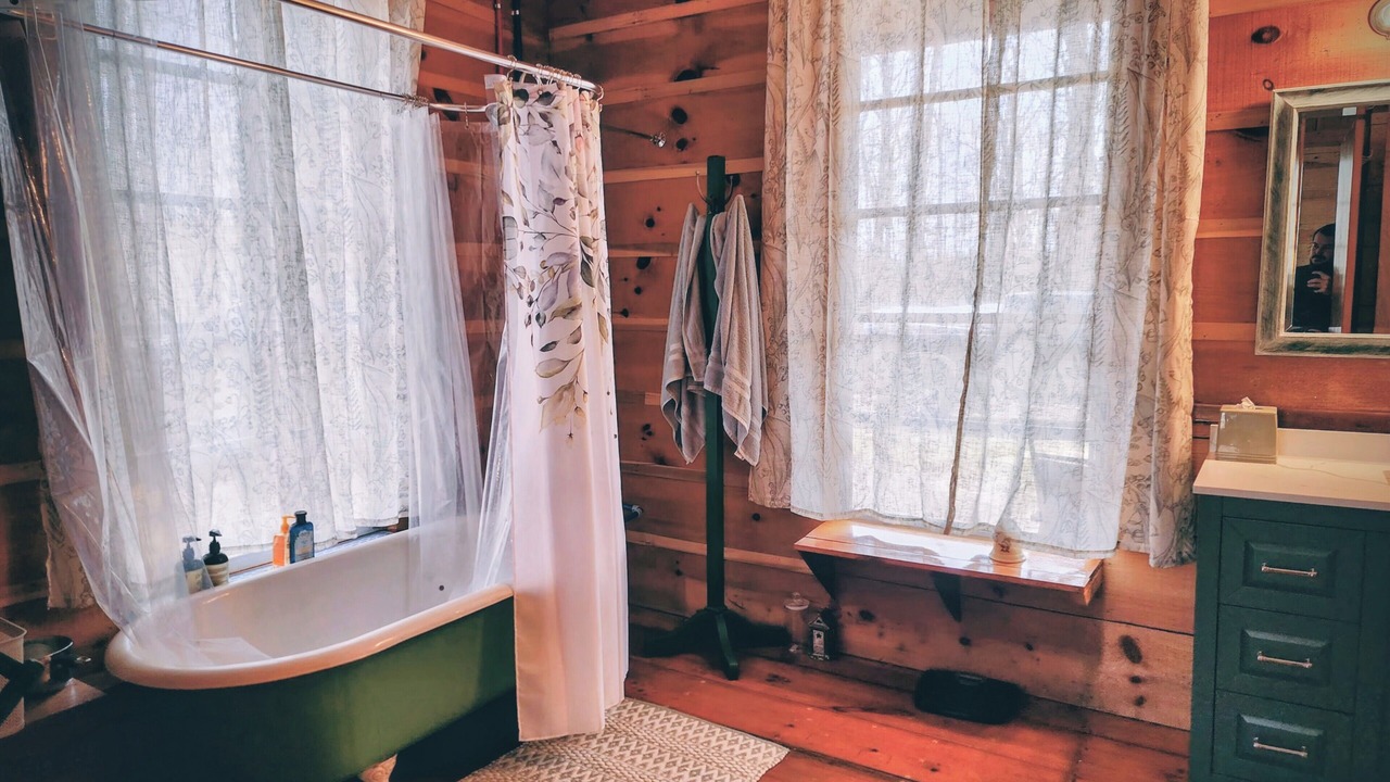 Photo of Bathroom in Monteagle