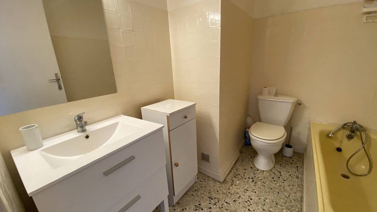 Photo of Bathroom in Le Port
