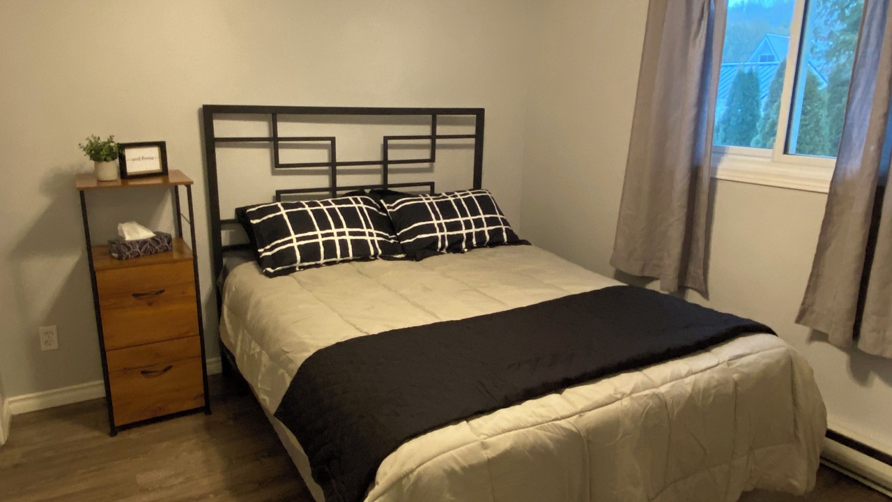 Photo of Bedroom in Point Clark