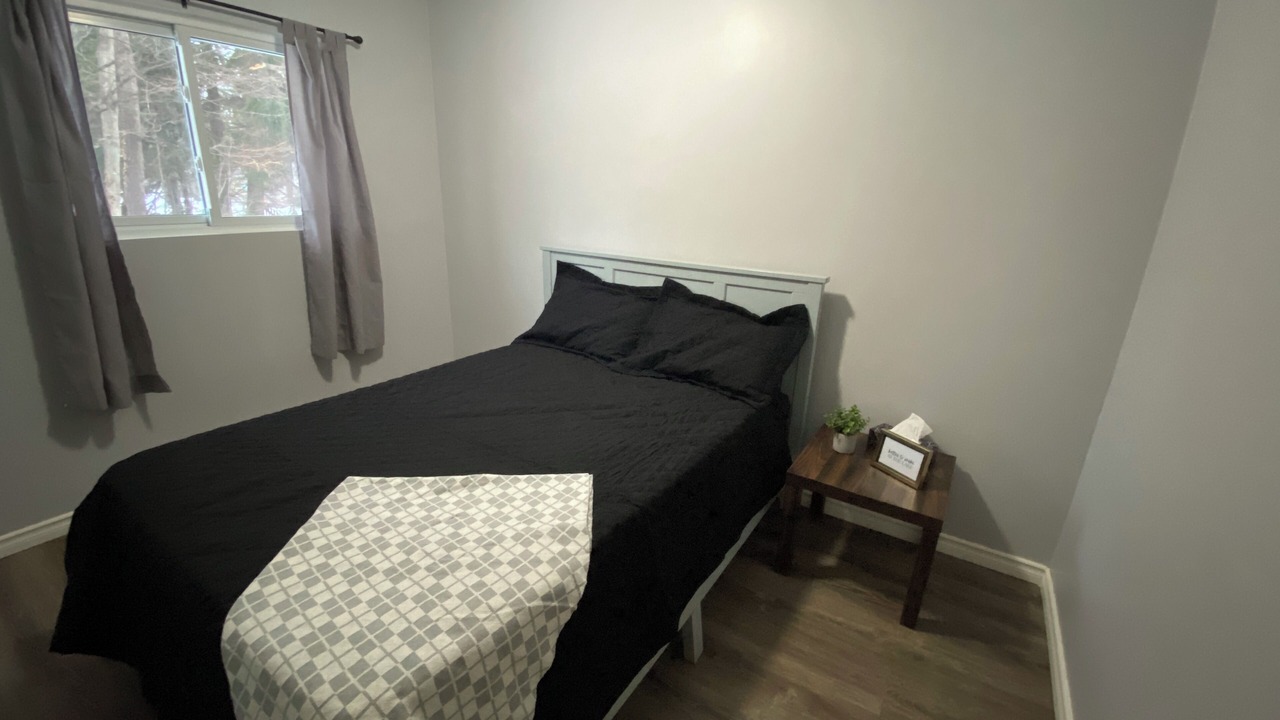 Photo of Bedroom in Point Clark