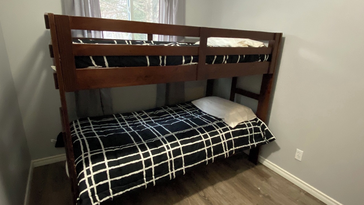 Photo of Bedroom in Point Clark