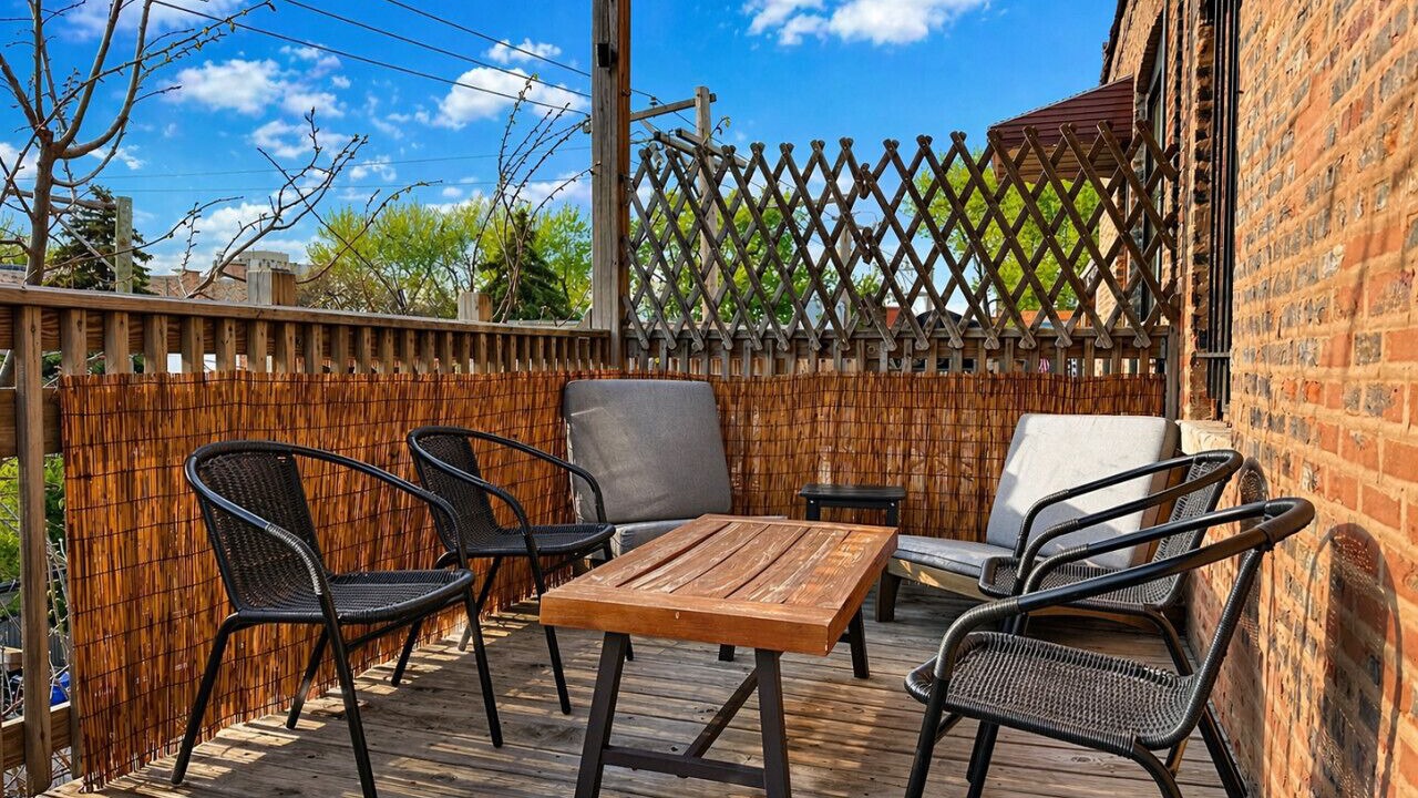 Photo of Outdoor in West Town