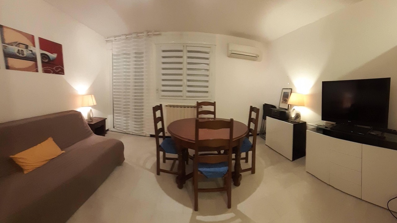 Photo of Livingroom in Costieres