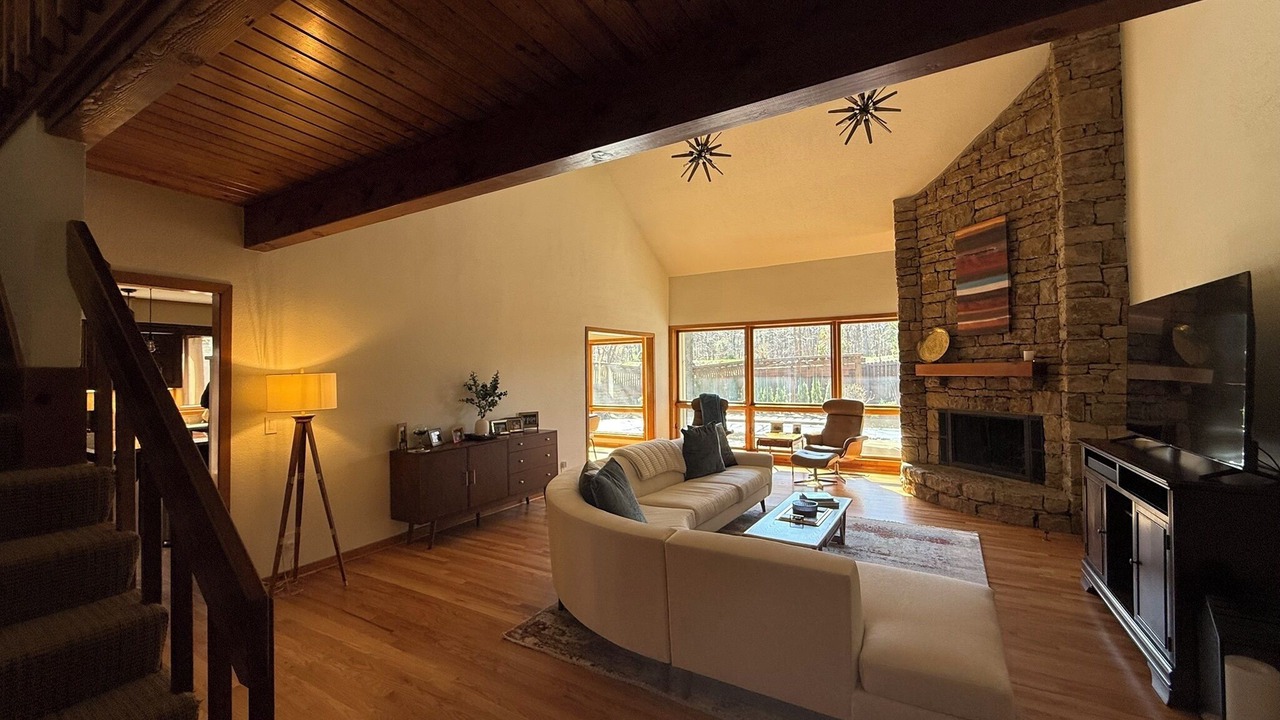 Photo of Livingroom in Overland Park