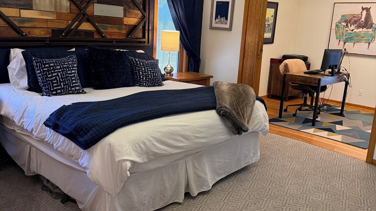 Photo of Bedroom in Overland Park