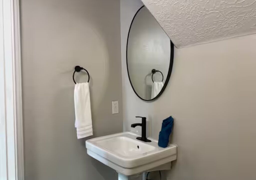 Photo of Bathroom in Humble