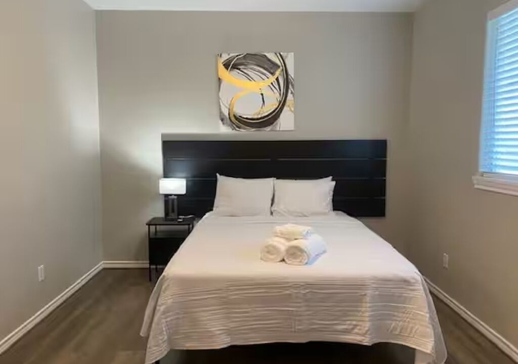 Photo of Bedroom in Humble