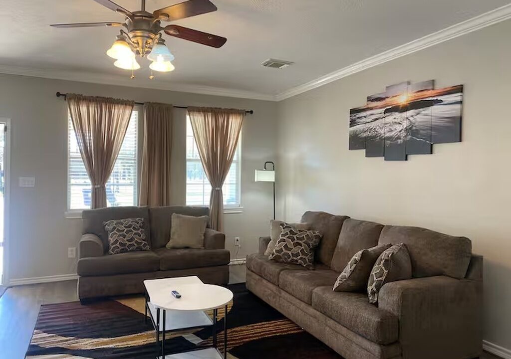 Photo of Livingroom in Humble