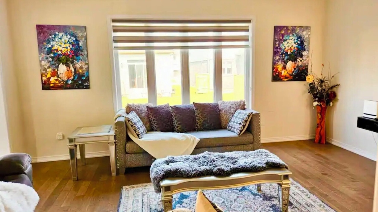 Photo of Livingroom in Thorold