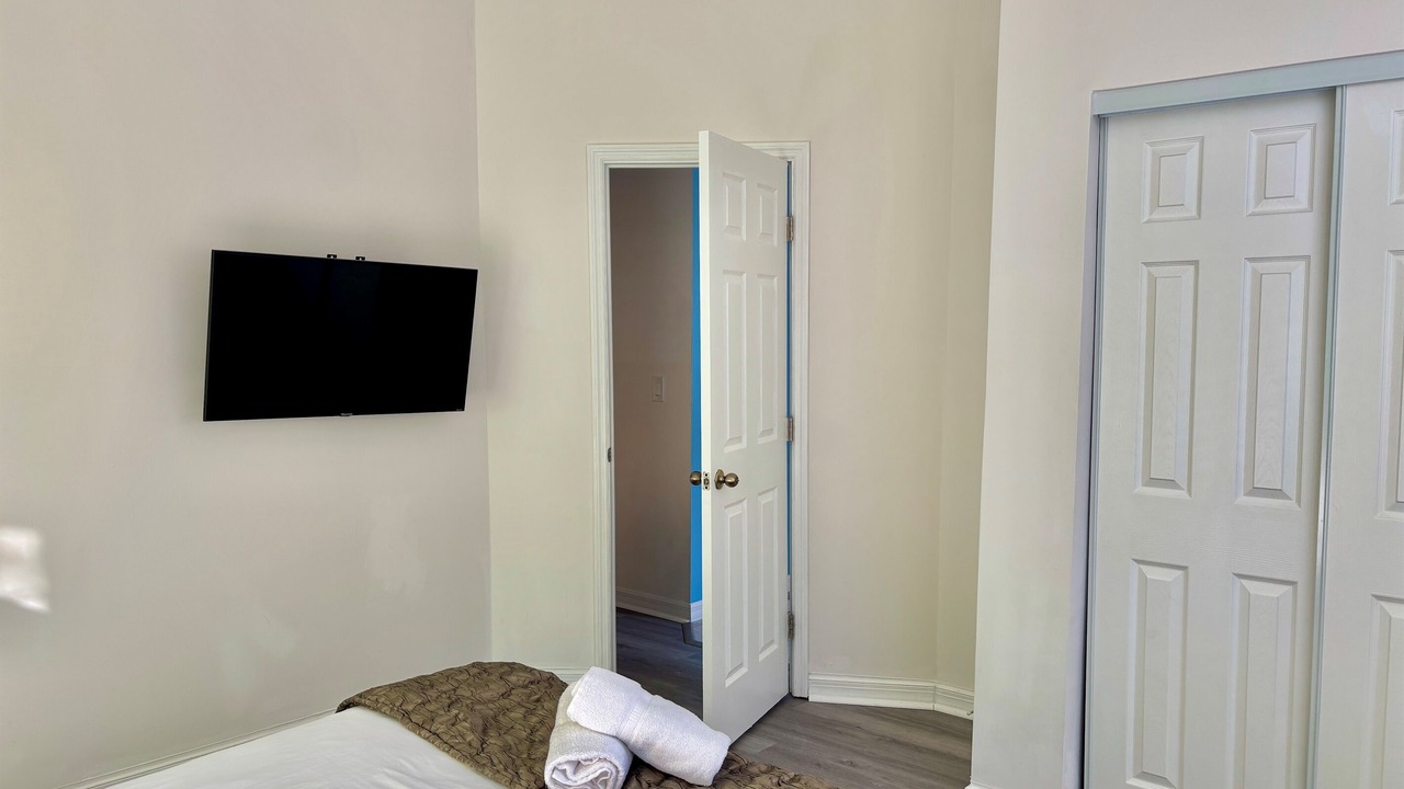 Photo of Bedroom in Watersong
