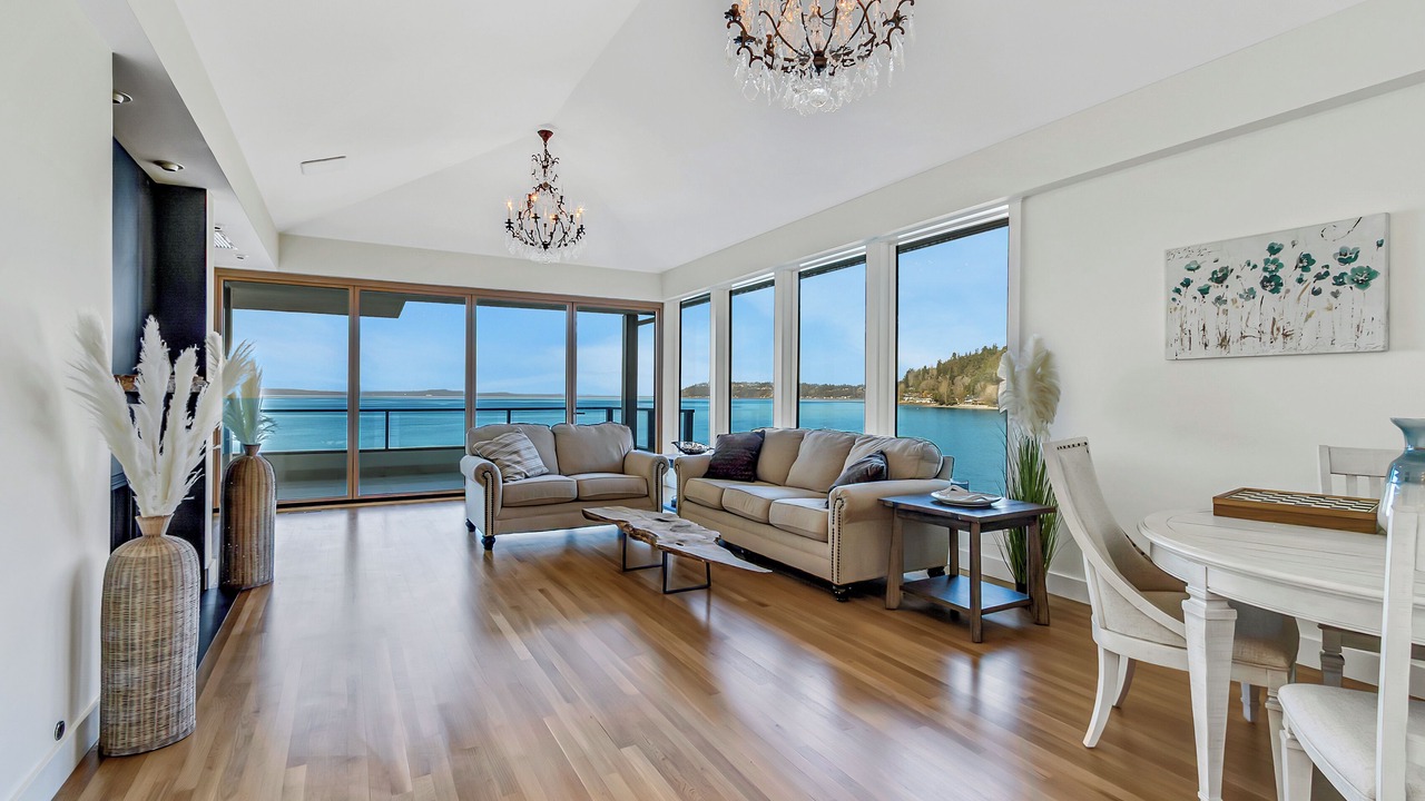 Photo of Livingroom in Three Tree Point