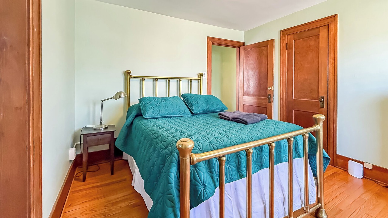 Photo of Bedroom in Urbana
