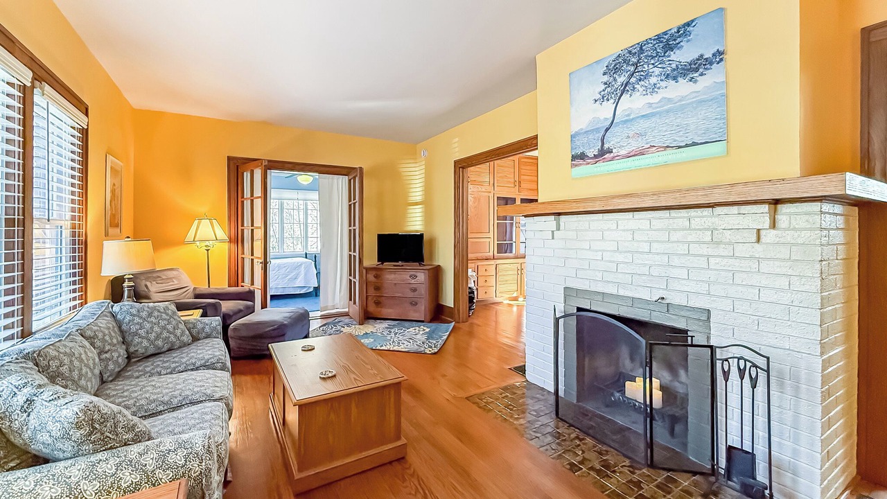 Photo of Livingroom in Urbana