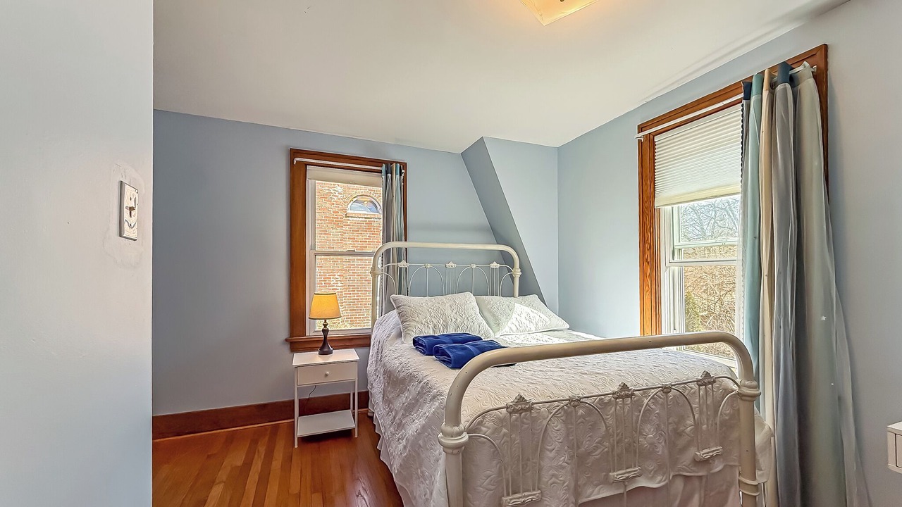 Photo of Bedroom in Urbana
