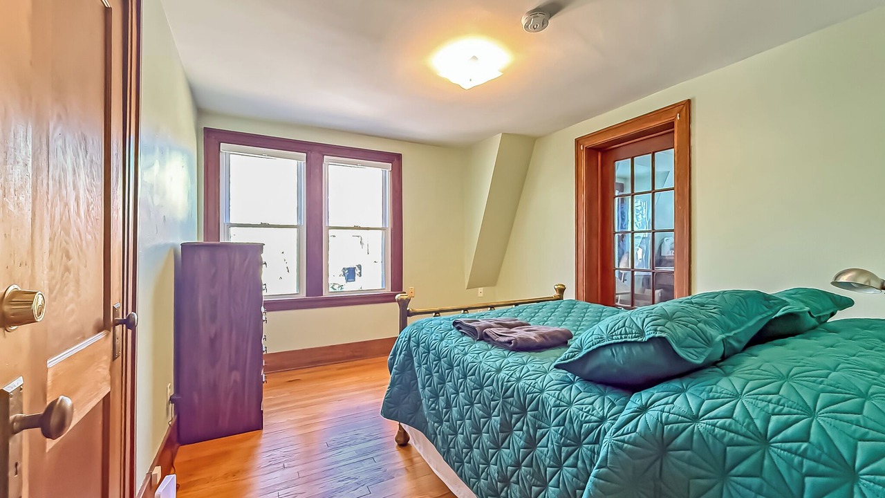 Photo of Bedroom in Urbana