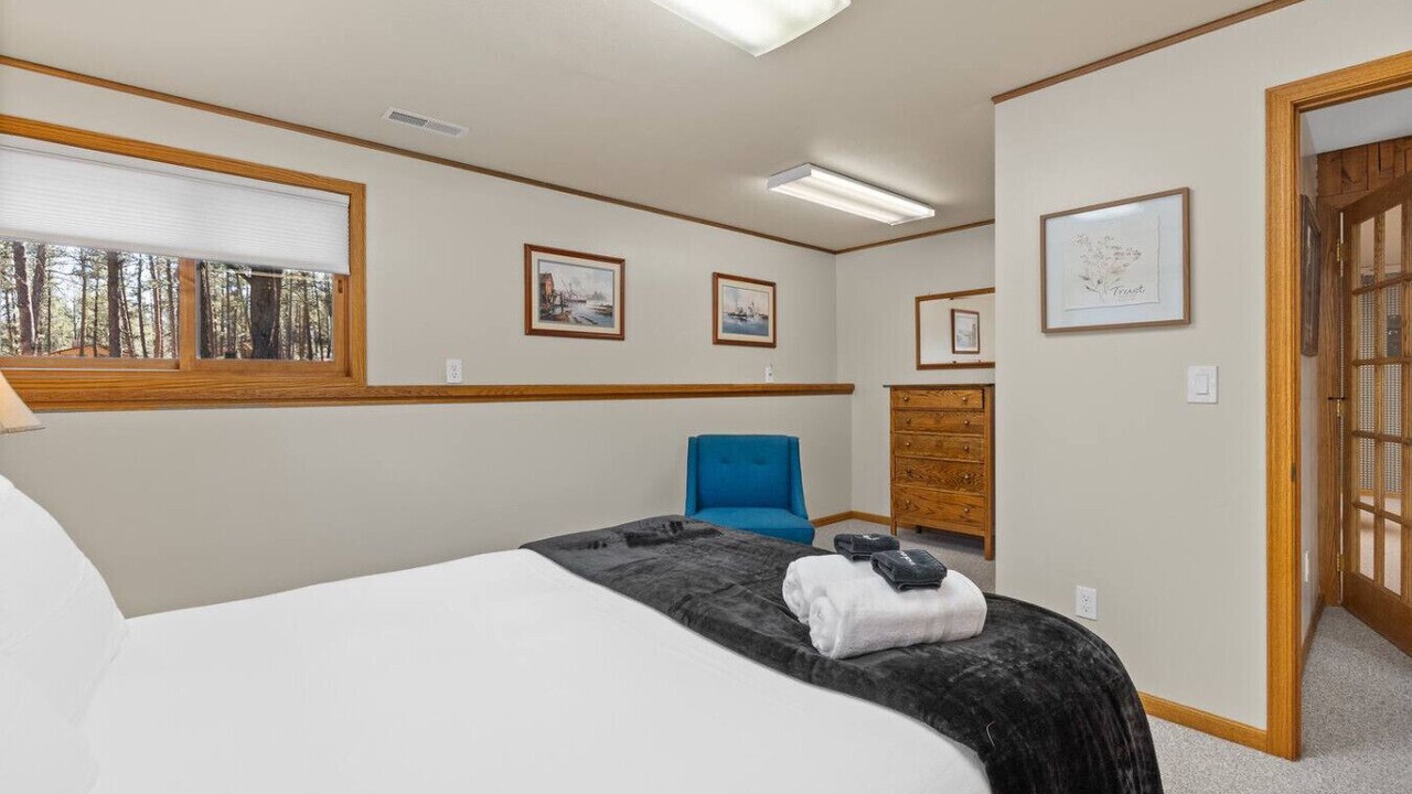 Photo of Bedroom in Custer
