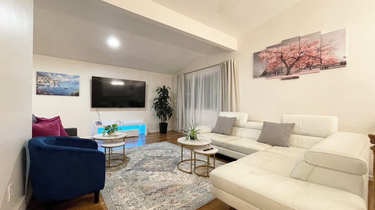 Photo of Livingroom in Framingham