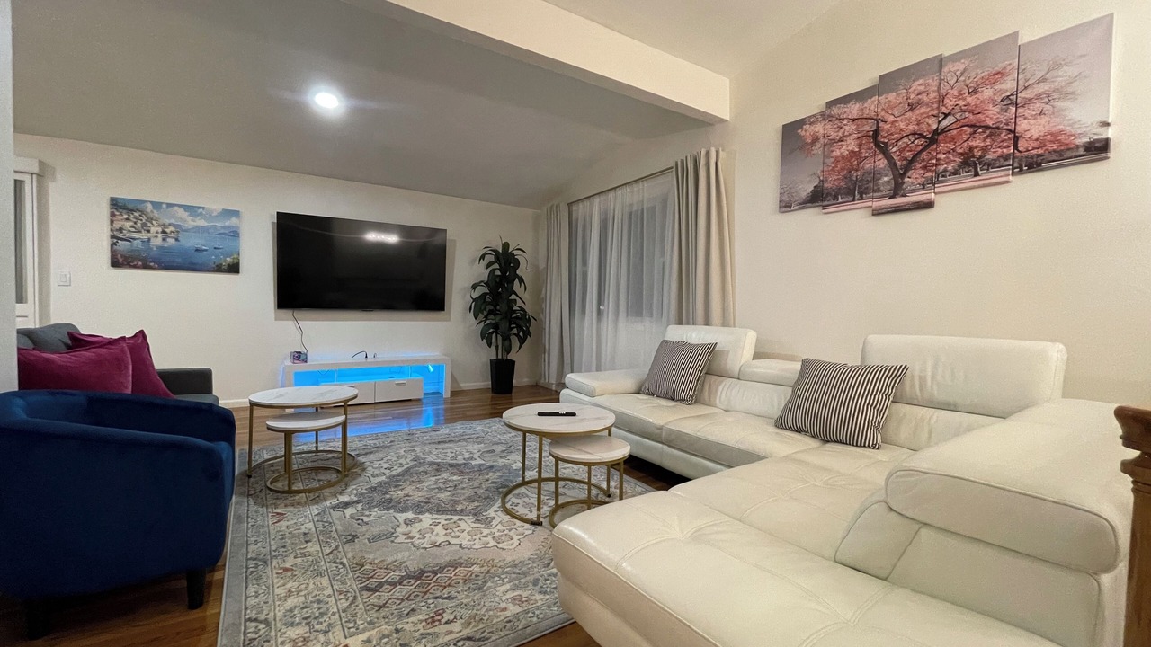 Photo of Livingroom in Framingham