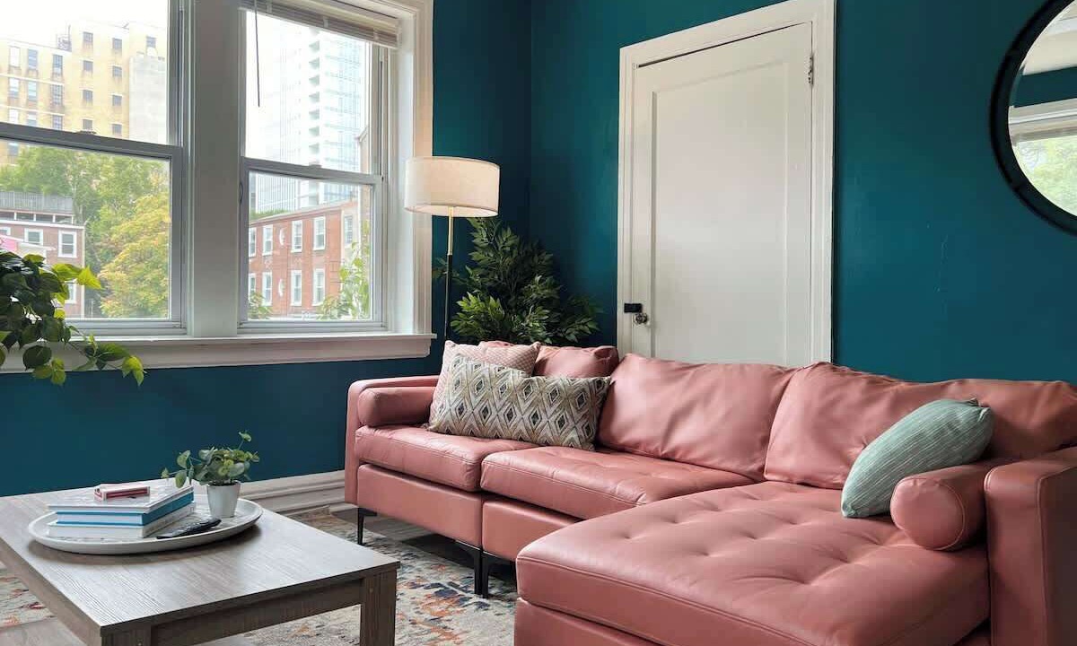 Photo of Livingroom in Gayborhood