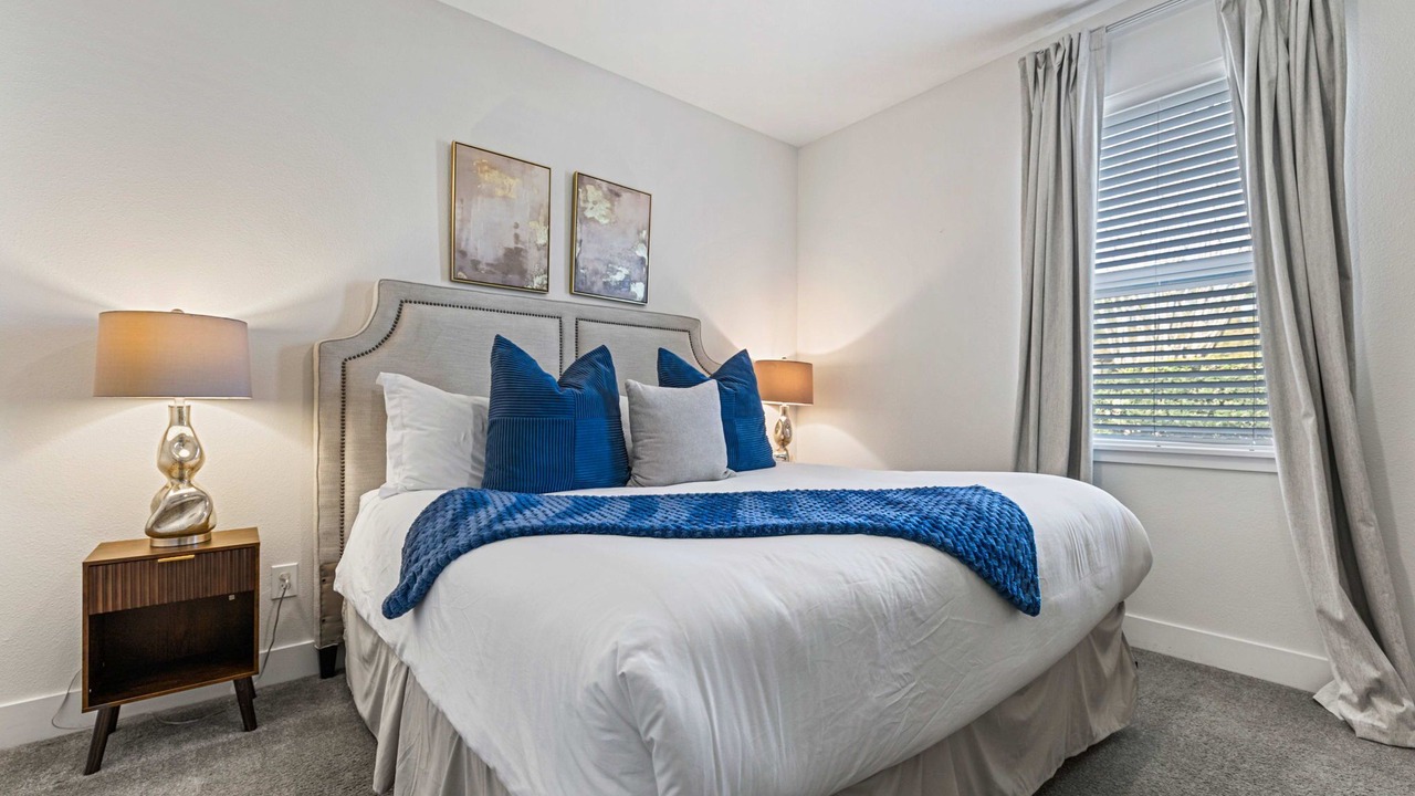 Photo of Bedroom in Bay Lake