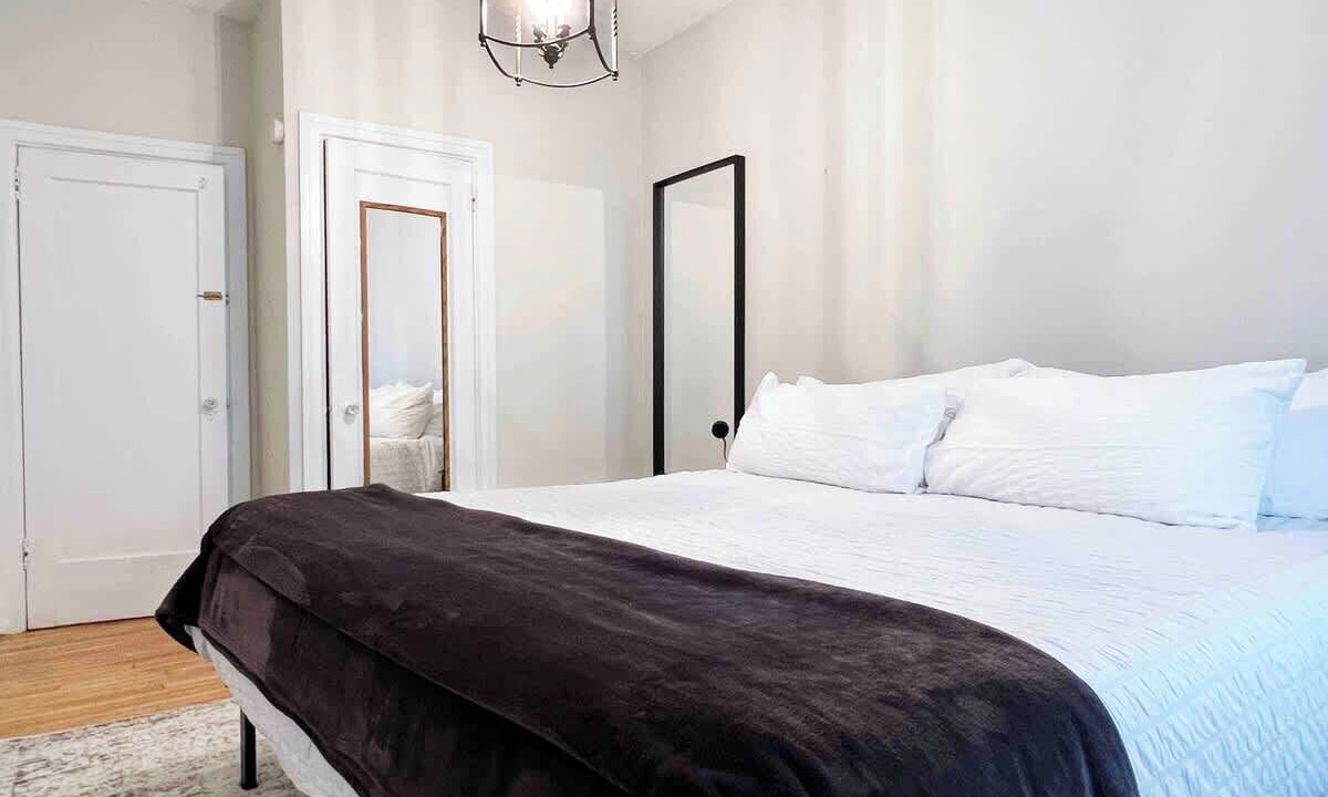 Photo of Bedroom in Gayborhood