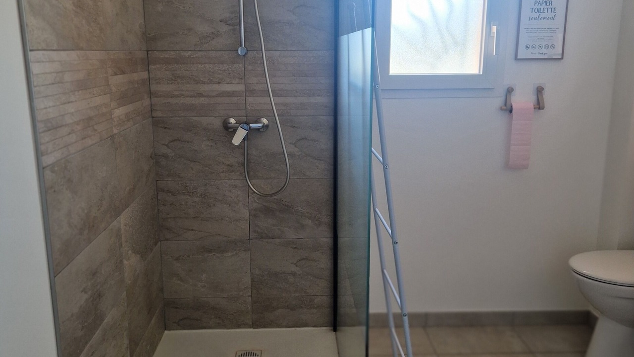 Photo of Bathroom in Berrias-et-Casteljau