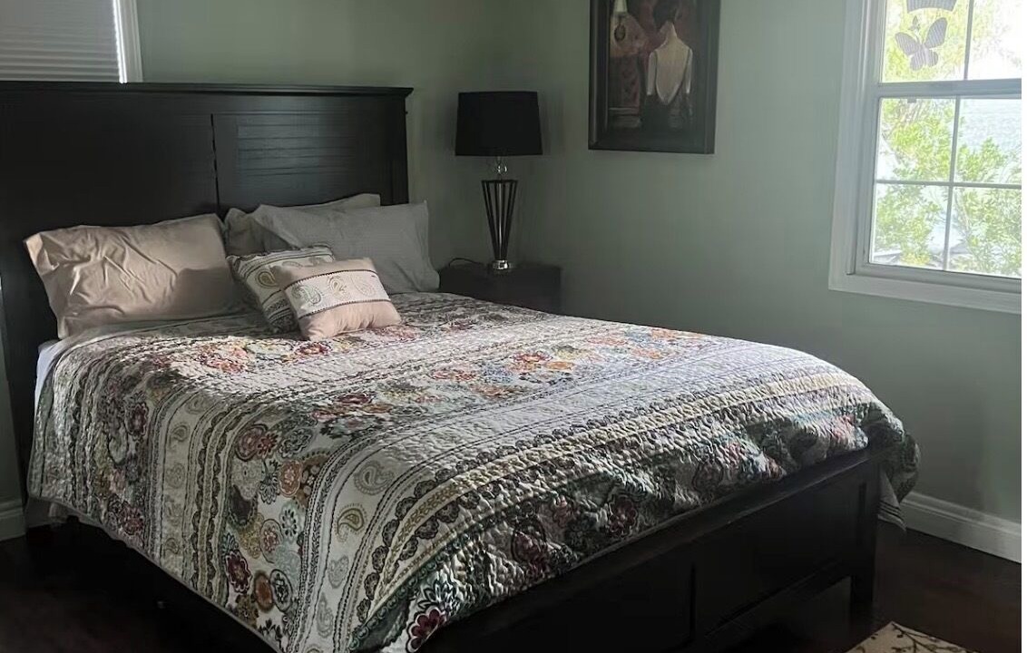 Photo of Bedroom in Jamestown