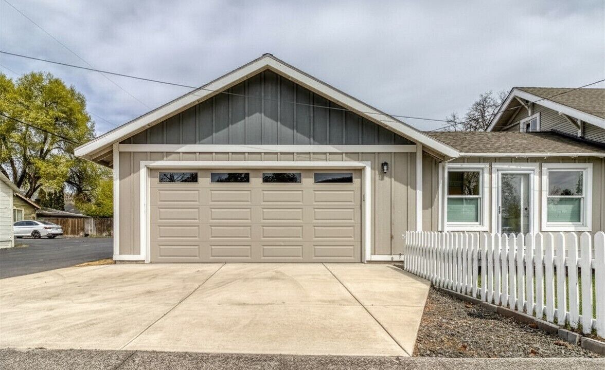 Photo of Others in Redmond
