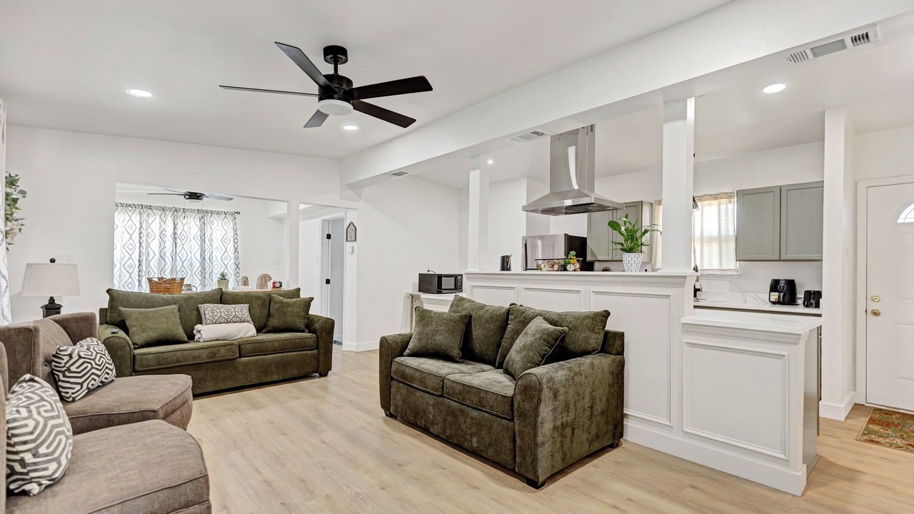 Photo of Livingroom in West San Antonio