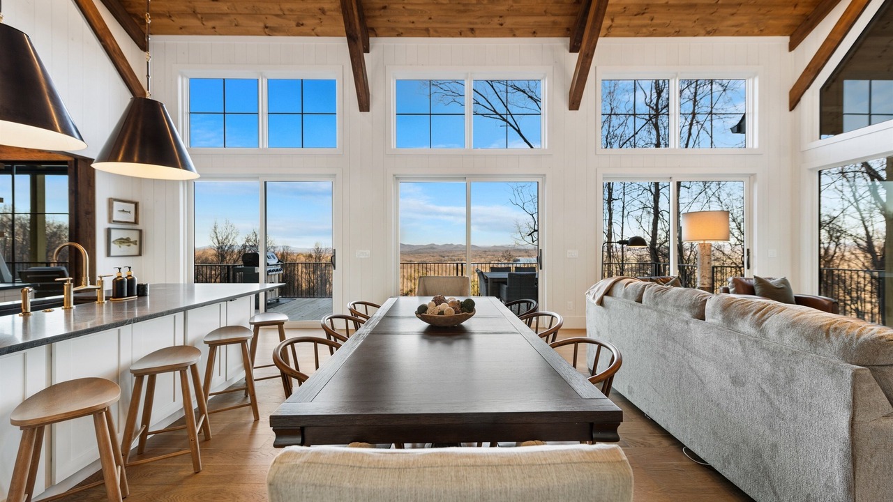 Photo of Outdoor in Ridges Over the Lake