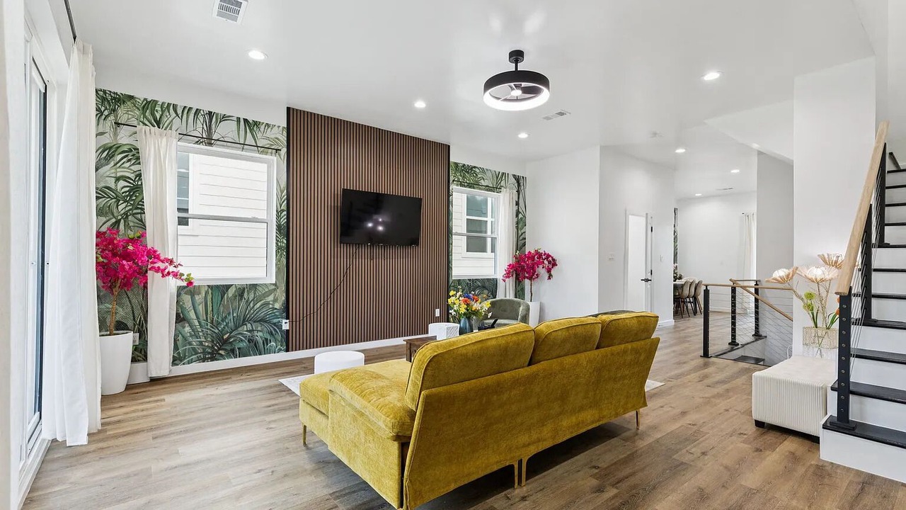 Photo of Livingroom in West Dallas