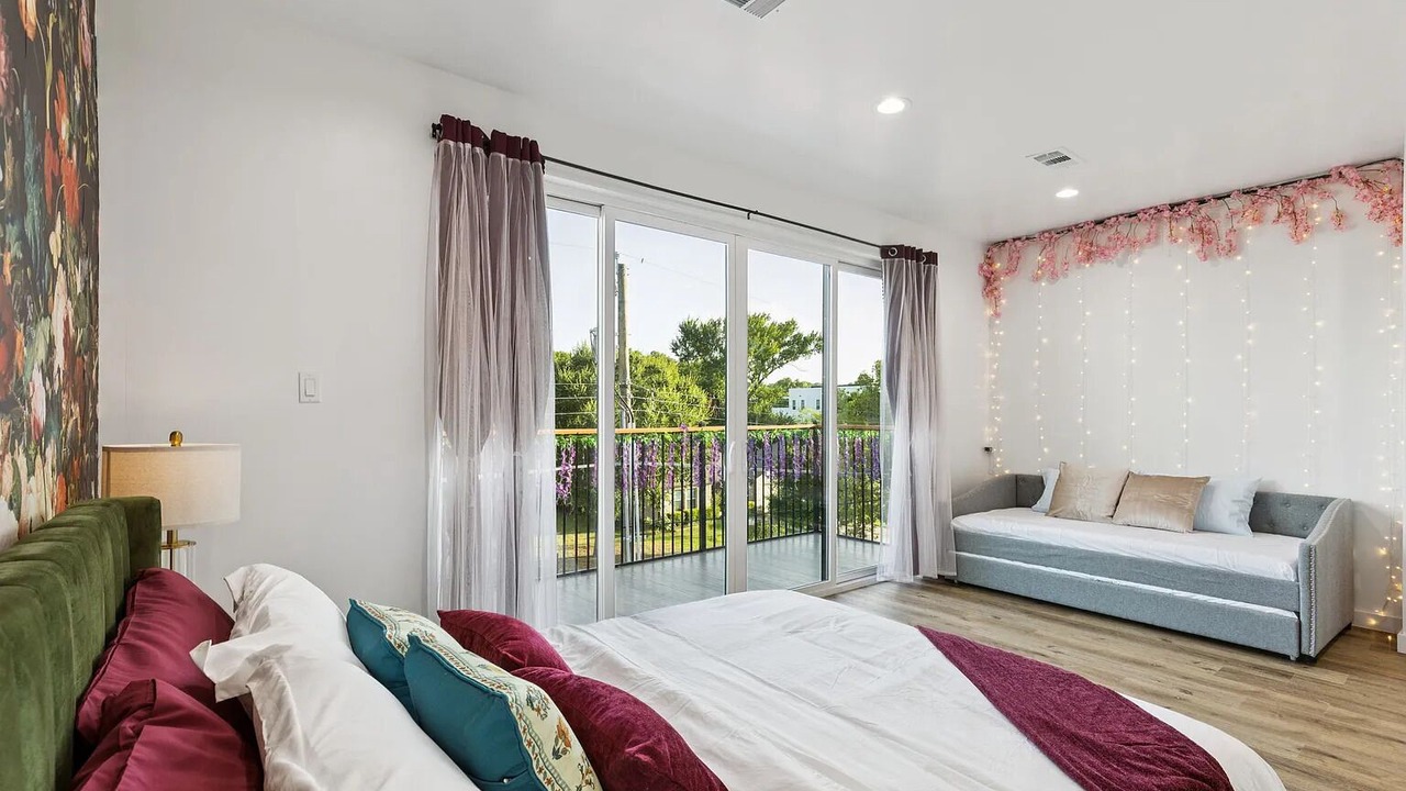 Photo of Bedroom in West Dallas