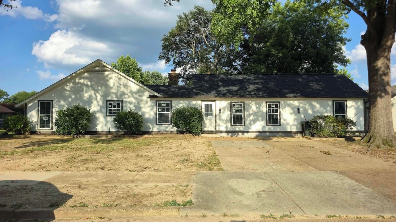 Photo of Outdoor in Bartlett Estates