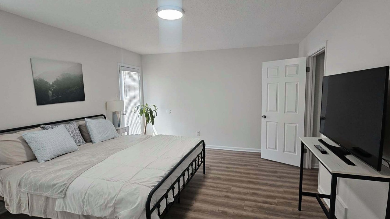 Photo of Bedroom in Bartlett Estates