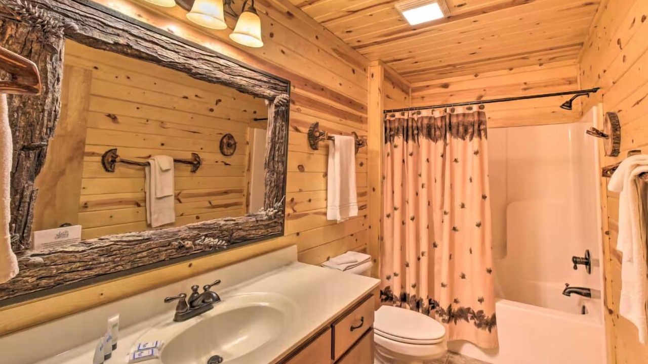 Photo of Bathroom in Helen