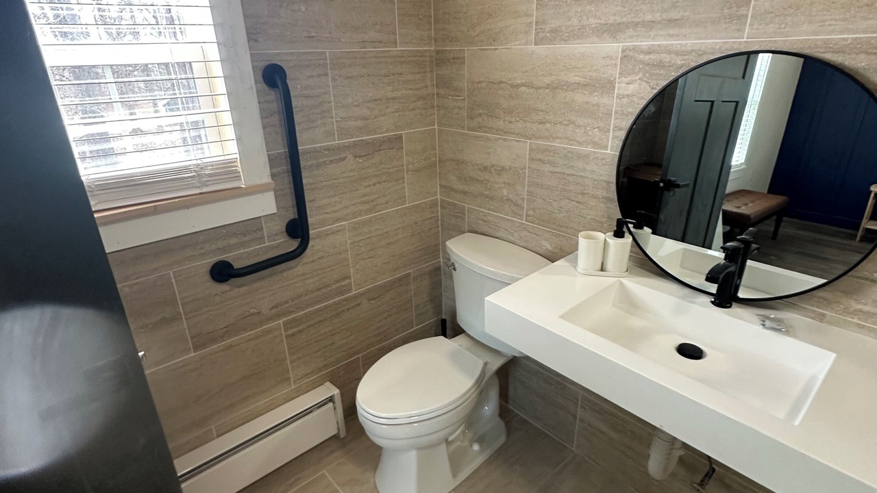 Photo of Bathroom in Watkins Glen