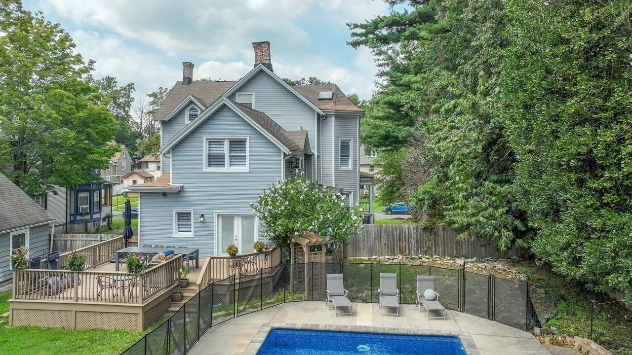 Photo of Outdoor in Roselle