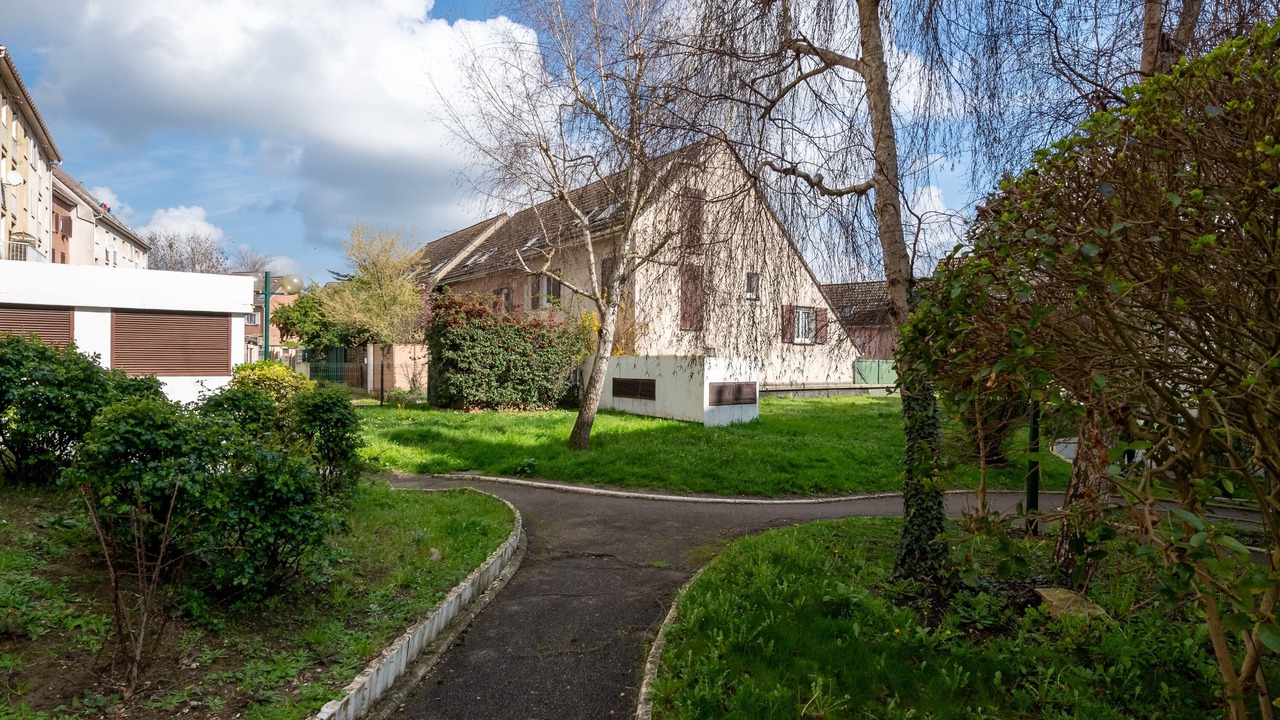 Photo of Outdoor in Mantes-la-Ville