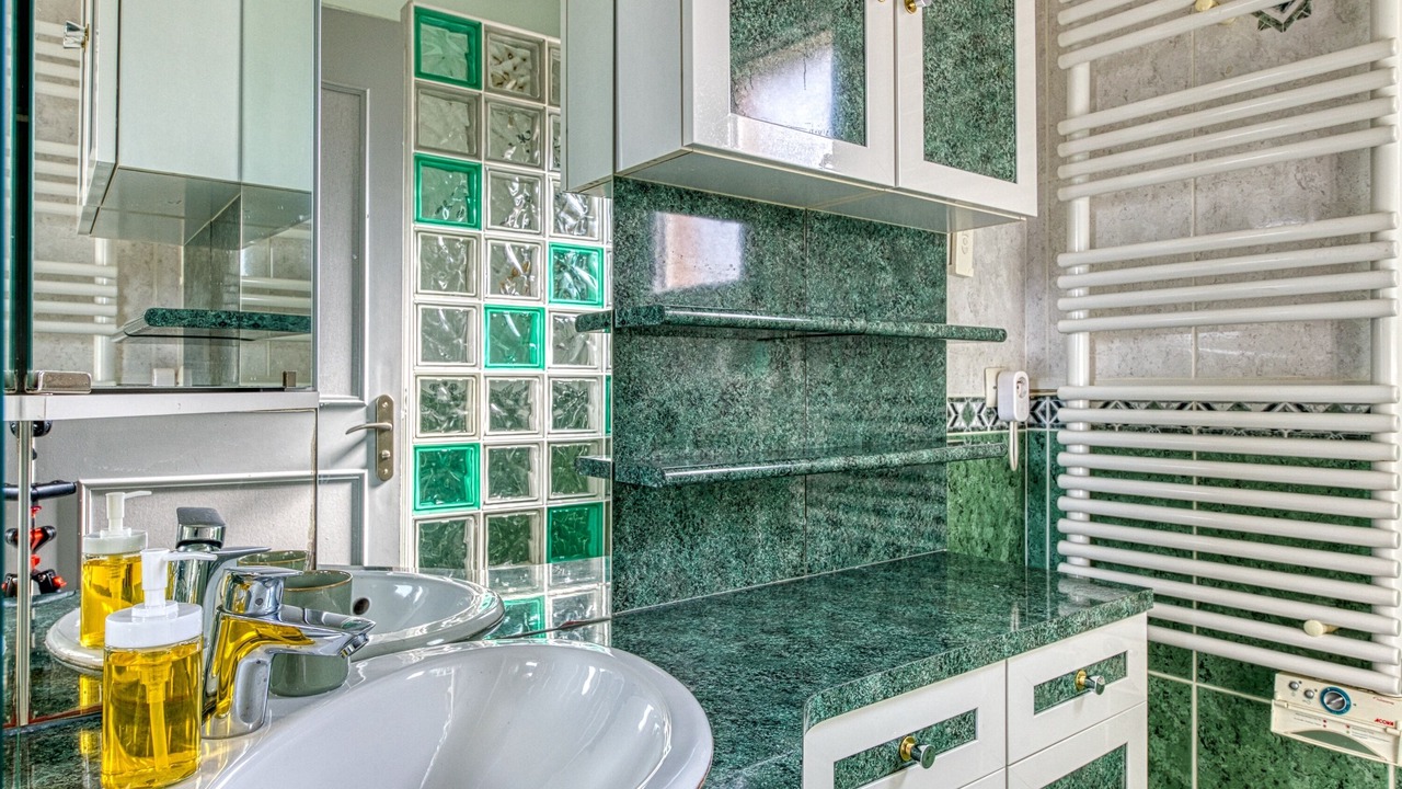 Photo of Bathroom in Mantes-la-Ville