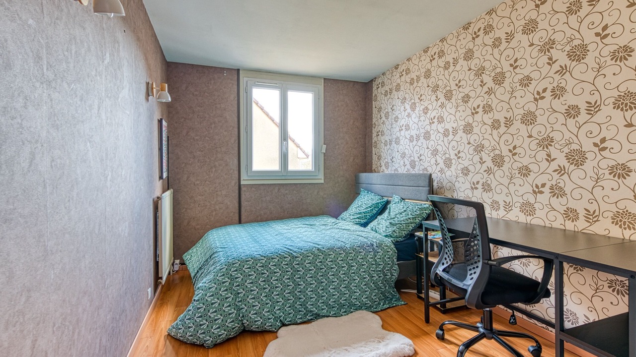 Photo of Bedroom in Mantes-la-Ville