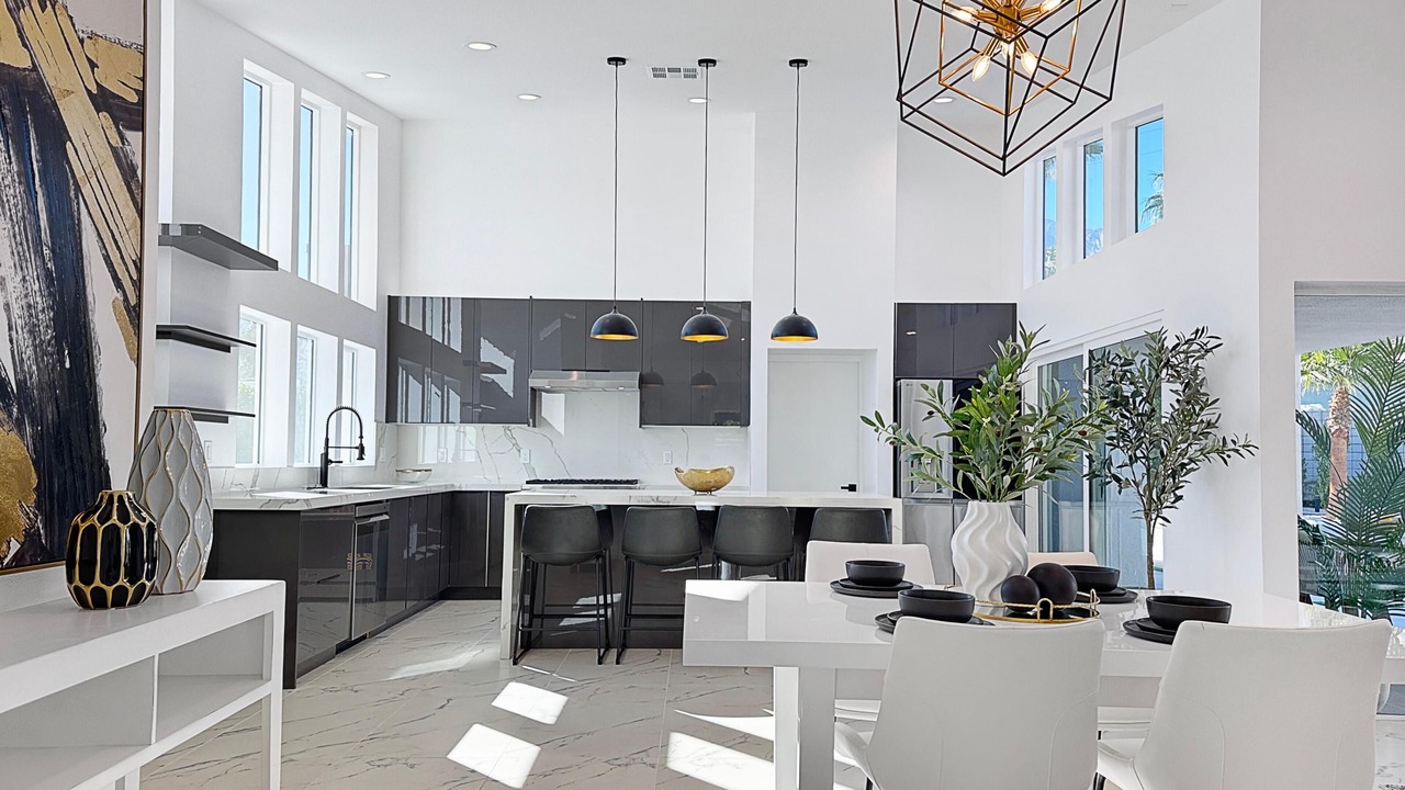 Photo of Kitchen in Racquet Club Estates