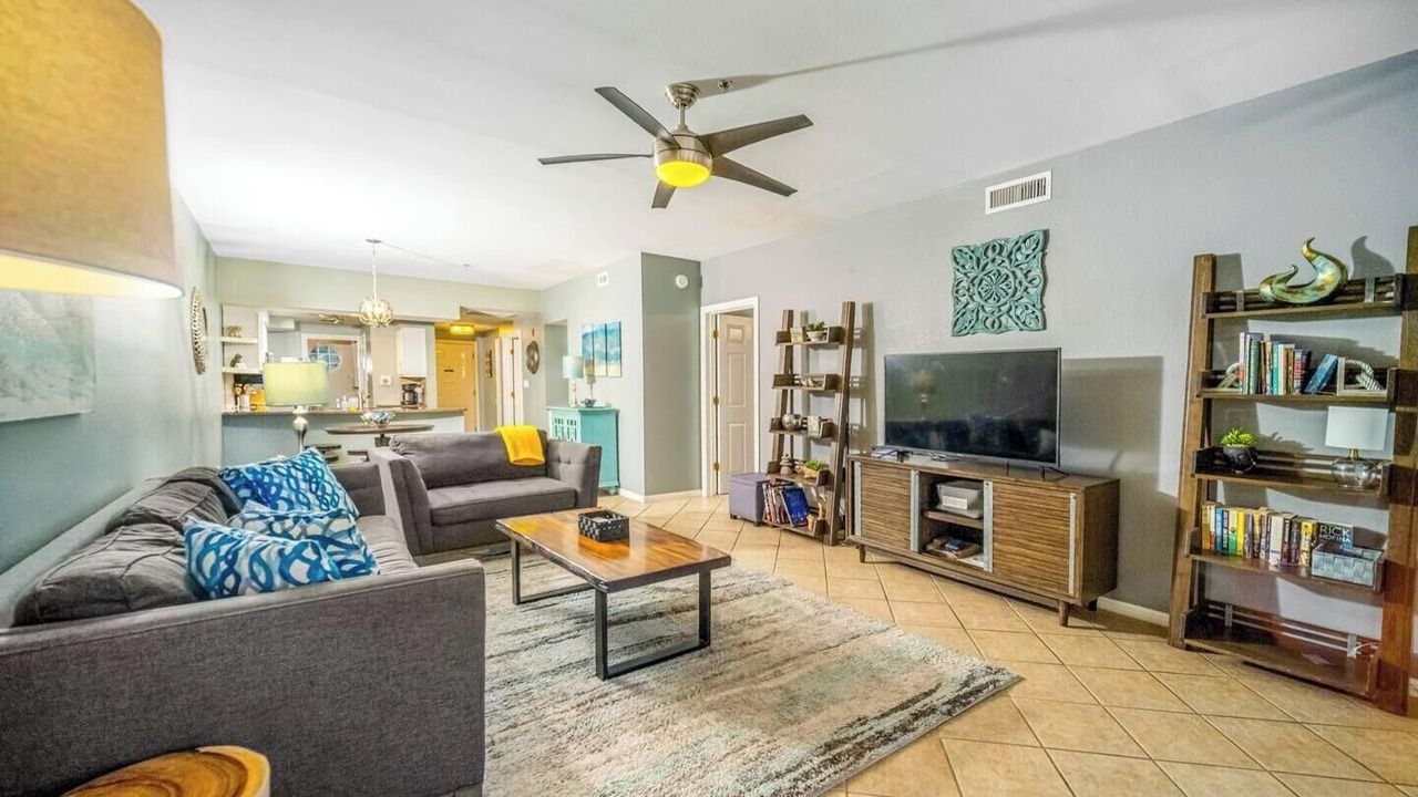 Photo of Livingroom in Highland Lake Estates