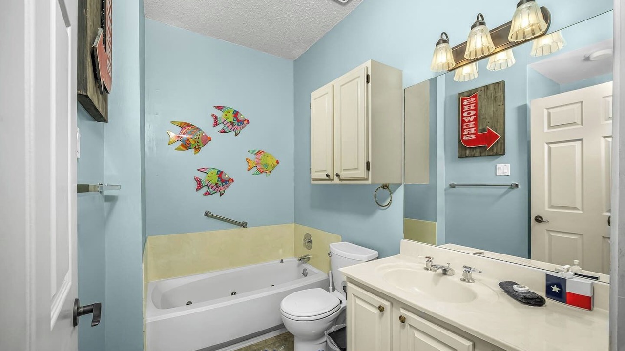 Photo of Bathroom in Highland Lake Estates