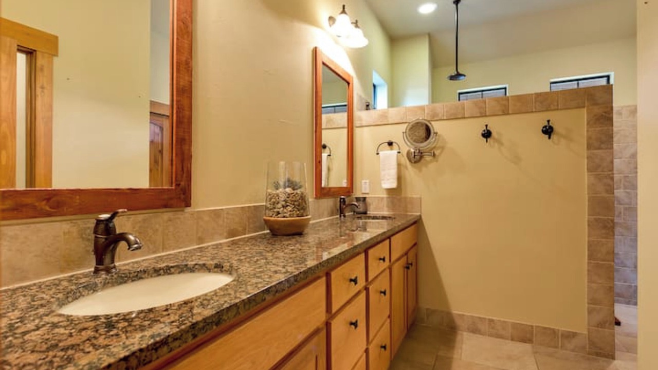 Photo of Bathroom in Leander