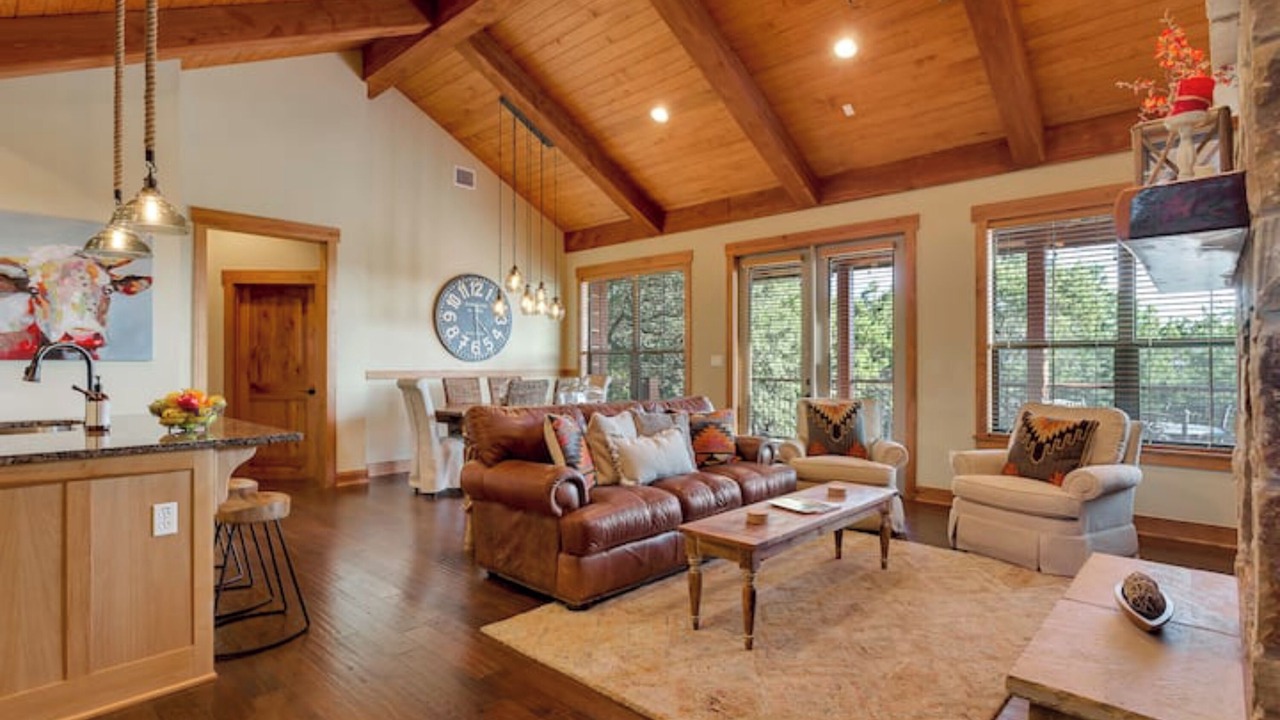 Photo of Livingroom in Leander