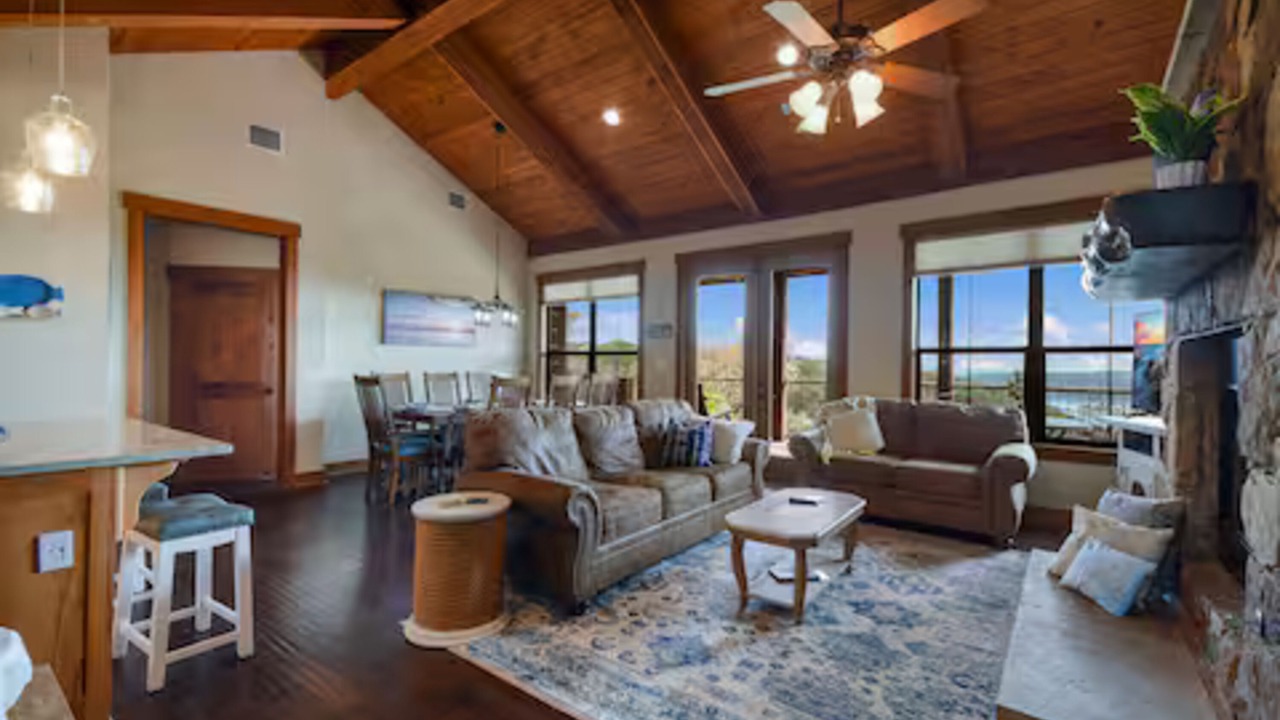Photo of Livingroom in Leander