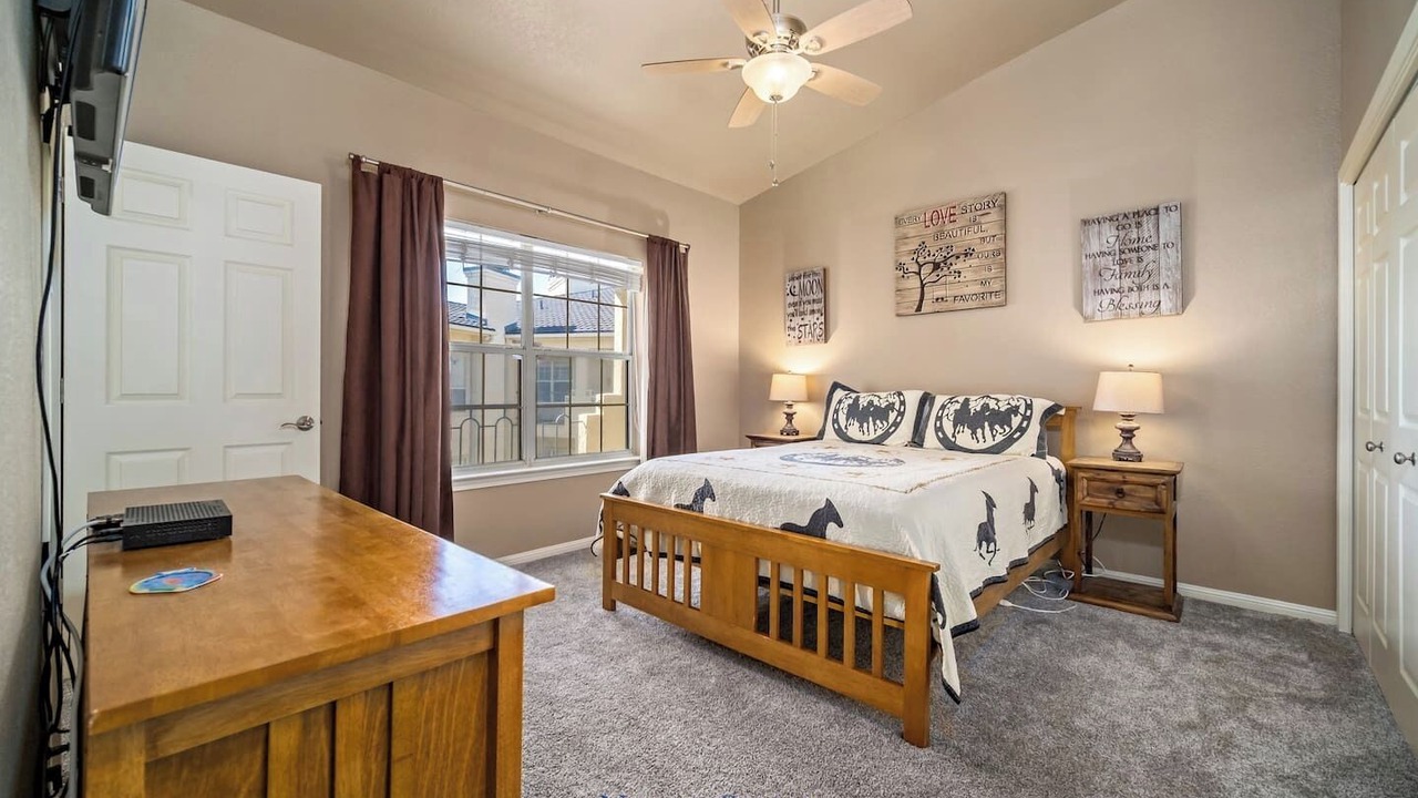 Photo of Bedroom in Highland Lake Estates