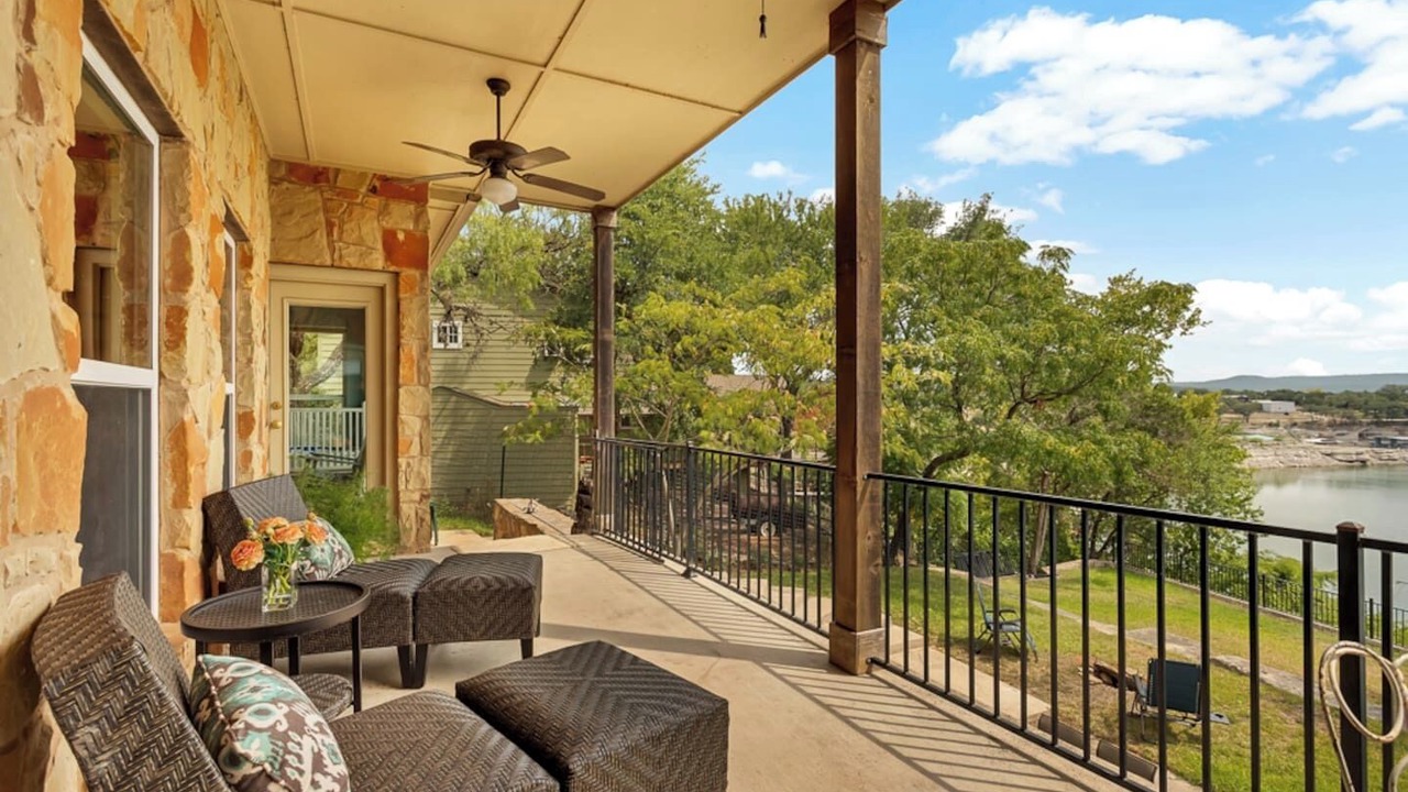 Photo of Outdoor in Oatmeal