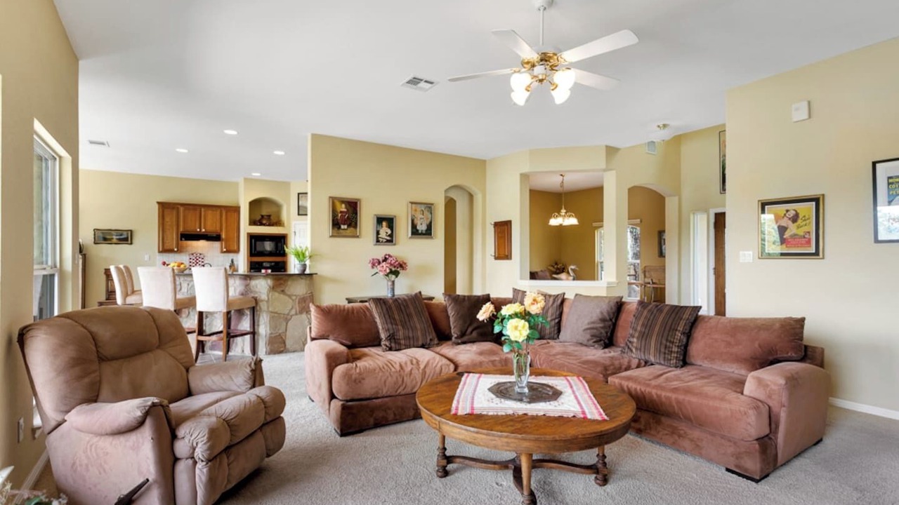Photo of Livingroom in Oatmeal