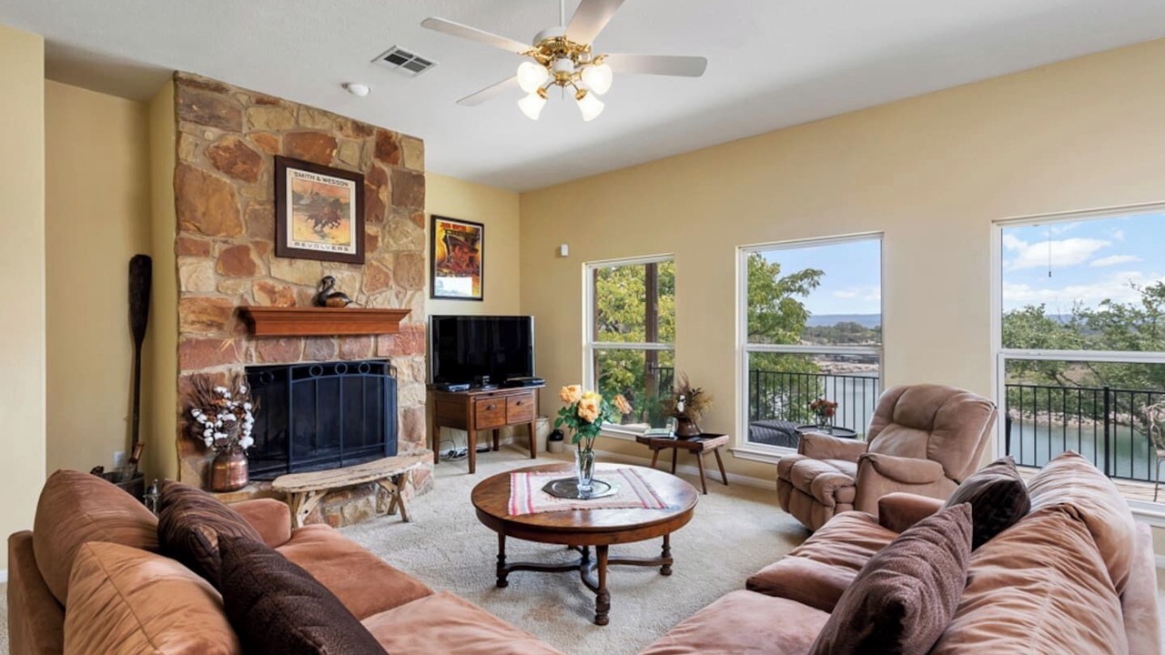 Photo of Livingroom in Oatmeal